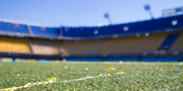 image of a baseball field blurred